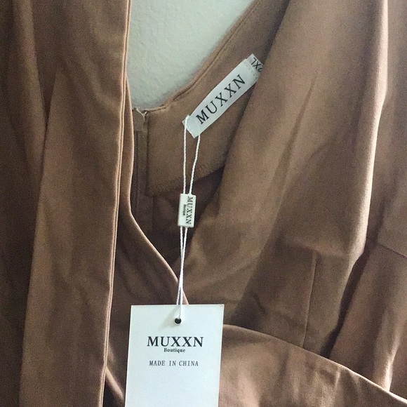 Dress - Picture 2 of 7